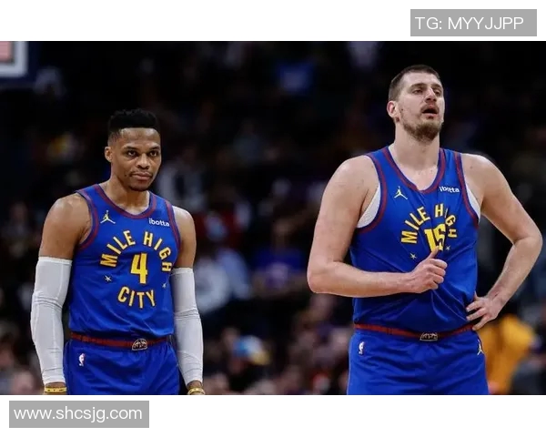 NBA美国直播精彩瞬间回顾与分析：激情与战术的交响曲